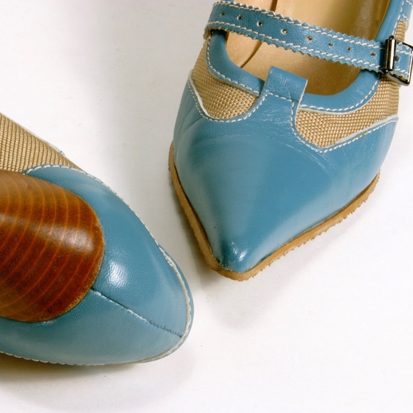 Blue and Tan Avant Gard GFJ  Italian High Heels - Sz 38 EU or 7.5 US - Picture 12 of 16